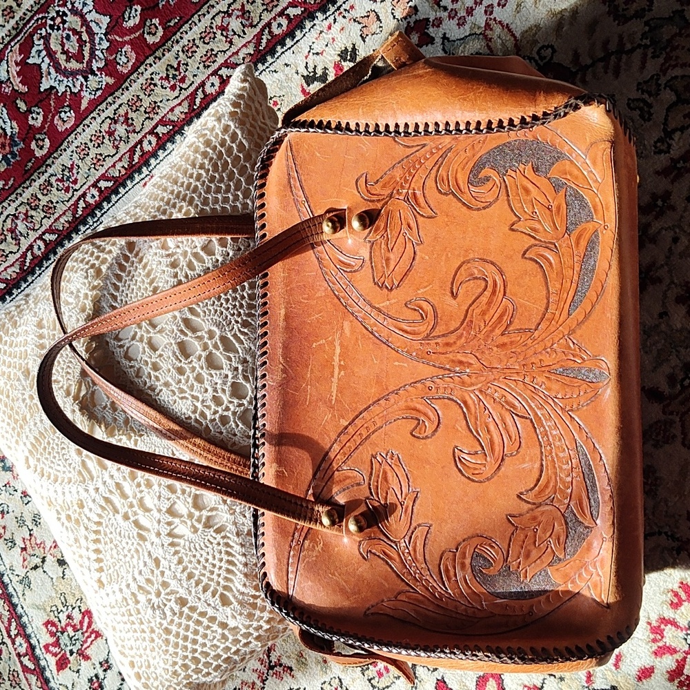 Vintage hand tooled leather purse